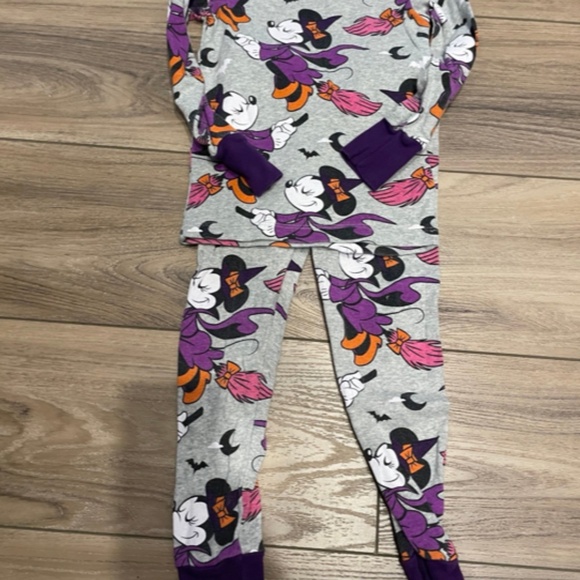 Halloween Pajama bundle size 4-5 - Picture 4 of 4
